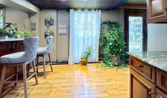 10 Stagecoach Ln, Amenia, NY 12501