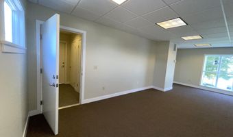 129 Airport Rd 3, Barnstable, MA 02630