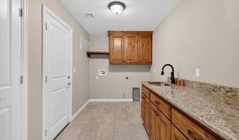 6422 Foxtail Park Dr, Bartlesville, OK 74006