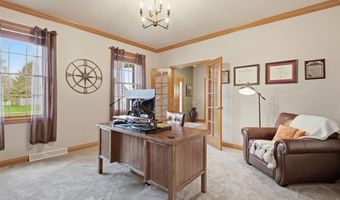 3208 S SOLITUDE Ln, Appleton, WI 54915