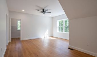 109 Vail Rd, Barnstead, NH 03225