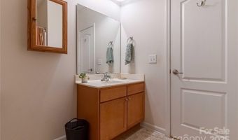 332 Appeldoorn Cir, Asheville, NC 28803