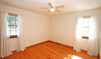 2405 E Miner St, Arlington Heights, IL 60004