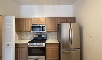 2710 S Knightsbridge Cir, Ann Arbor, MI 48105