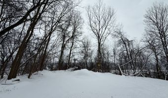 Straub Farm Rd, Aliquippa, PA 15001