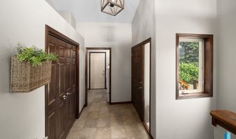 212 N Fairway Dr, Brandon, SD 57005