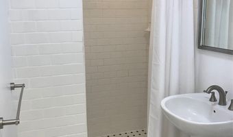 3810 Leahi Ave 103, Honolulu, HI 96815