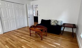 433 Wolcott Ave, Middletown, RI 02842