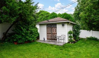 10202 Jubil Dr, Affton, MO 63123
