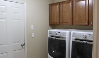 1520 Hammel Dr, Angola, IN 46703