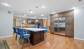 7230 BEVERLY St, Annandale, VA 22003