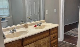 5208 HIGHLAND Ave, Adamsville, AL 35005