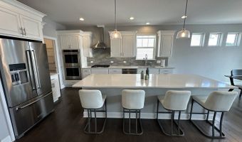 769 W Fairway Dr, Addison, IL 60101