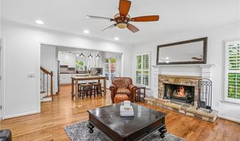 706 Braidwood Rdg NW, Acworth, GA 30101