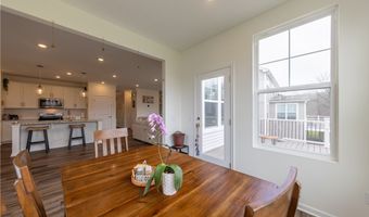 766 River Run Rd, Aurora, OH 44202