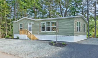 3 Alison Cir, Hampton, NH 03842