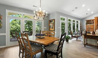10 Devaca Cir, Hot Springs Village, AR 71909