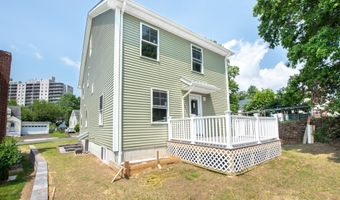 70 Northfield Dr, Bridgeport, CT 06606