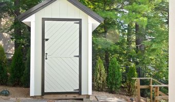 35 Greenwood Rd, Amherst, NH 03031