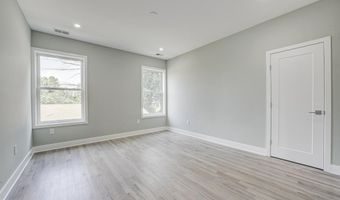 10032 SINNOTT, Bethesda, MD 20817