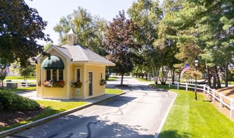 2 Turnberry Cir 113, Bedford, NH 03110