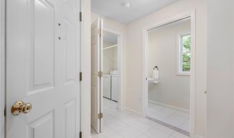10 GINGER Trl, Coventry, RI 02816