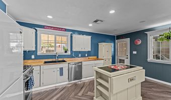 20641 E SQUAW VALLEY Rd, Black Canyon City, AZ 85324