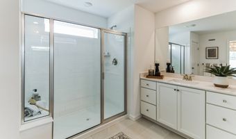 12 E Garfield Ave, Atlantic Highlands, NJ 07716