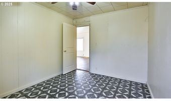 49801 HIGHWAY 242, Broadbent, OR 97414