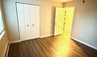 3 Admiralty Dr 3-3, Middletown, RI 02842