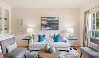 8354 HUNTER MURPHY Cir, Alexandria, VA 22309