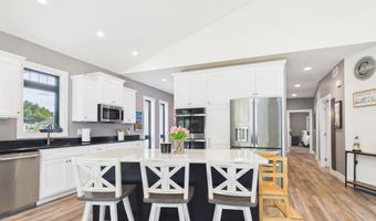 214 E Wapello St, Agency, IA 52530
