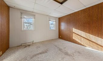 604 Ulstad Ave, Albert Lea, MN 56007