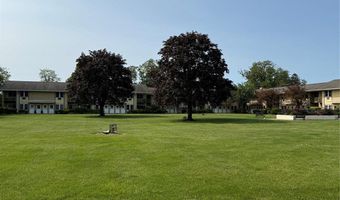700 Broadway 5, Amityville, NY 11701