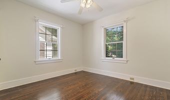 19 ELM Ter, Dover, DE 19901