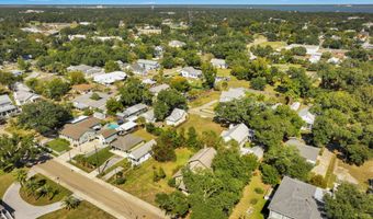 119 Washington St, Bay St. Louis, MS 39520