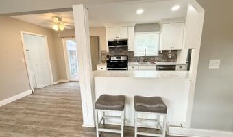 33 Anchorage Blvd, Bayville, NJ 08721