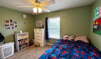 323 Woodfield Dr, Batesville, IN 47006