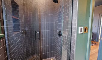 1684 IRVING Ave, Astoria, OR 97103