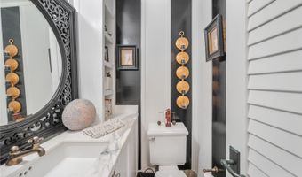 1586 Mokulua Dr, Kailua, HI 96734