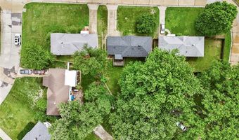 9557 Cantwell Dr, Affton, MO 63123