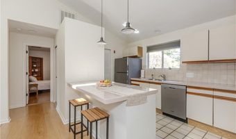 1011 Williamsburg Cir, Warwick, RI 02886