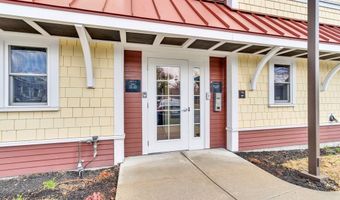 54 Loomis St 2202, Bedford, MA 01730