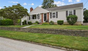 16 Red Cedar Dr, Cranston, RI 02920