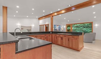 6921 AYR Ln, Bethesda, MD 20817