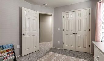 2006 W Greenleaf Ct, Bartlesville, OK 74006