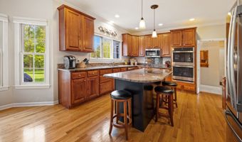 699 Andrea Ct, Cheshire, CT 06410
