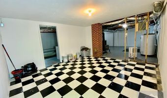 5921 Hinton Rd, Athens, WV 24712