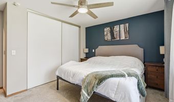 2025 W HARVEST Dr, Appleton, WI 54914