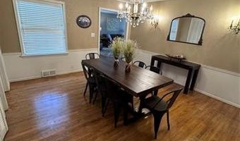 1525 Hillcrest Dr, Bartlesville, OK 74003